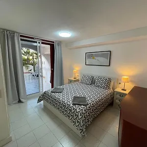 https://las-americas-4.in-canary-islands.com