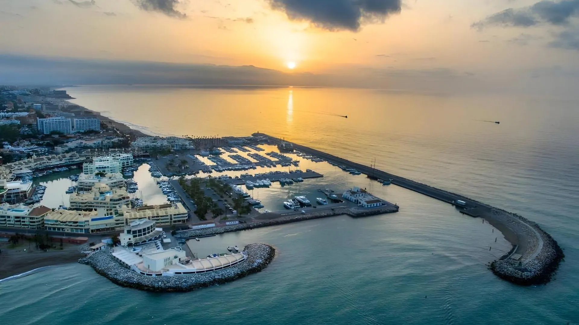 Luxury Suites Sunset Beach Benalmadena 0*,  Spain